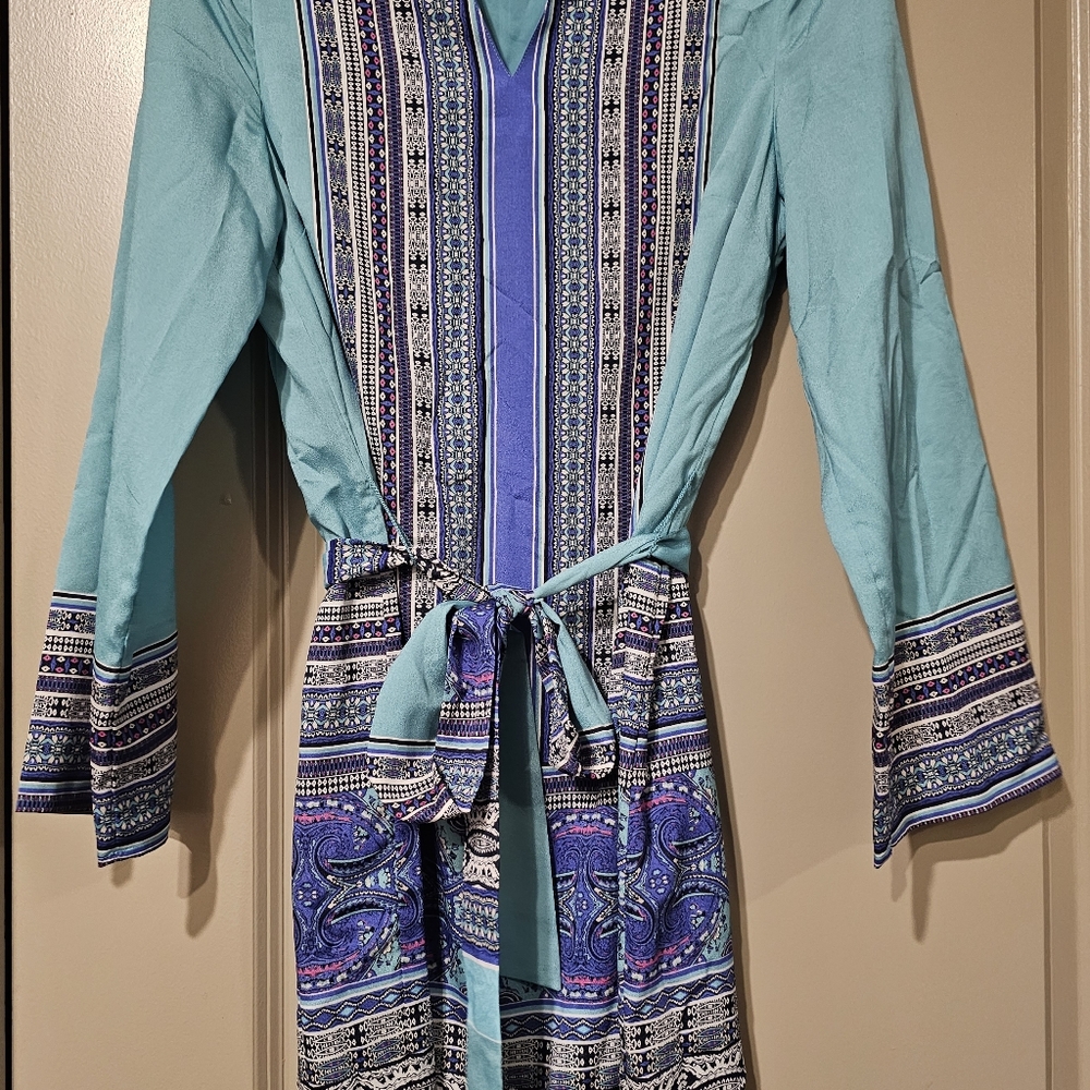 Dress - Picture 3 of 5